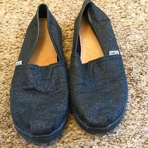 EUC girls sparkly Toms shoes